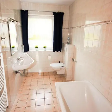 Ferienhaus 19 Eg - Ferienwohnung Mit Terrasse Und Kamin