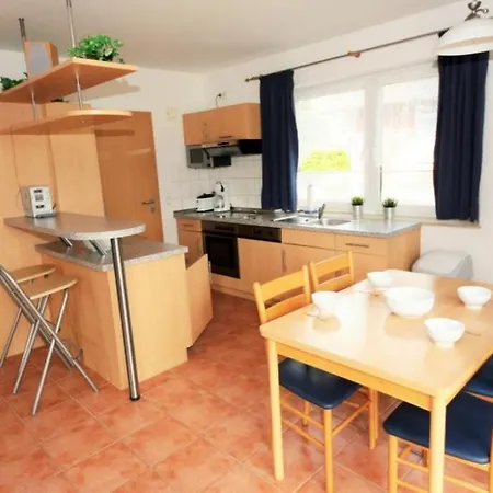 19 Eg - Ferienwohnung Mit Terrasse Und Kamin Ferienhaus