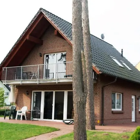 19 Eg - Ferienwohnung Mit Terrasse Und Kamin Ferienhaus Röbel